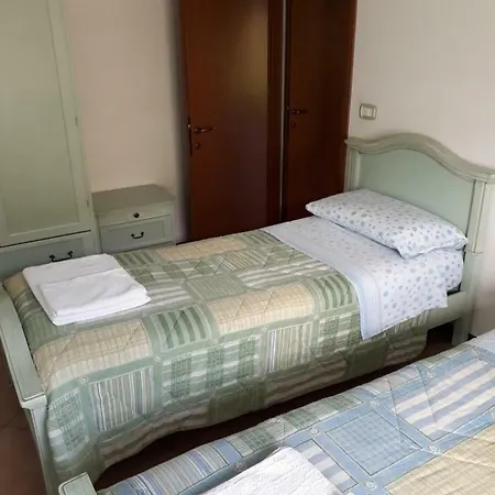 Appartamento Ai Tigli Caorle Exterior photo